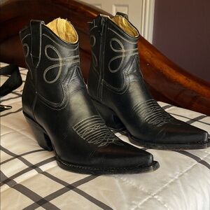 Black Western Cowboy Boots Fashion Boots Made in MX 5 Real Leather